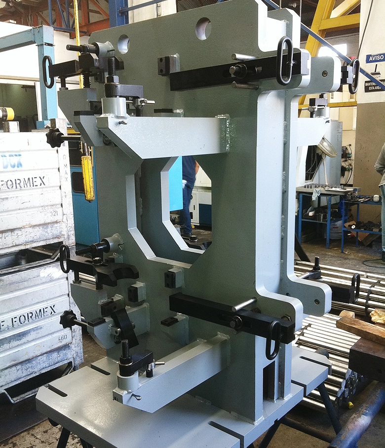 Fabricación de dispositivos Metal Works Center